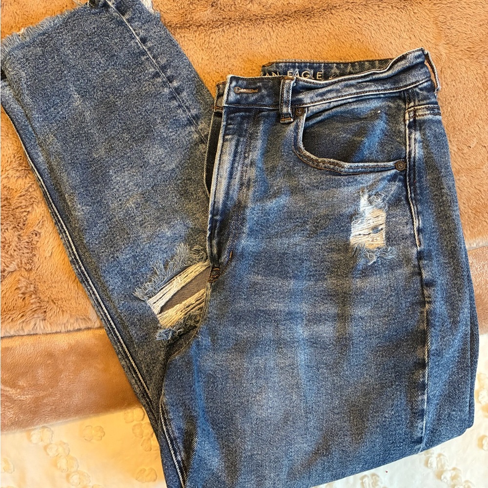 American Eagle Outfitters Women's highest rise mom Jeans